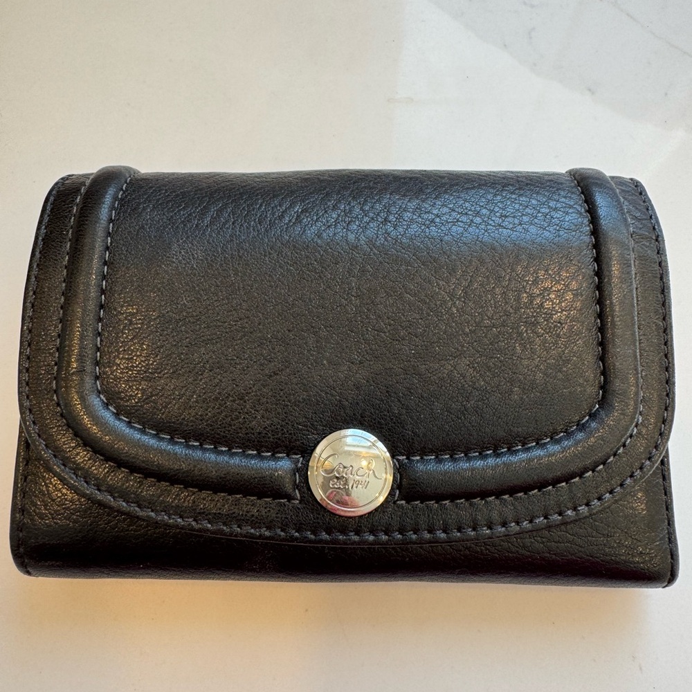 EUC Coach Black Leather Wallet with Silver Button